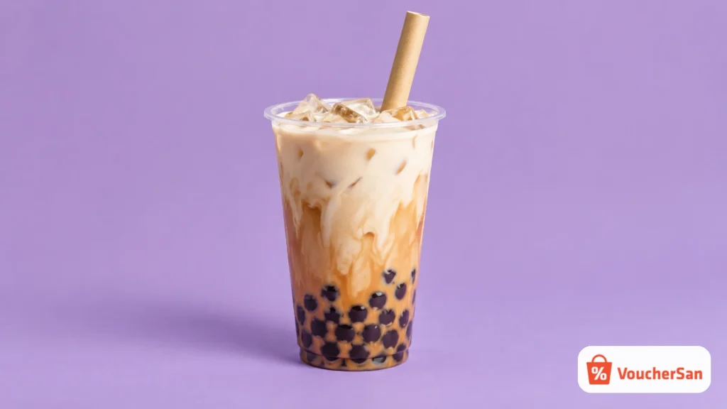 Ly trà sữa trân châu Ding Tea trên nền tím, minh hoạ ưu đãi voucher